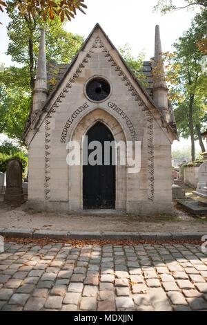 Paris, Pere Lachaise cemetery, grave, 43th division, chapel of French banker Jean-Louis Greffulhe and his family, architect alexandre Theodore Brongniart Stock Photo