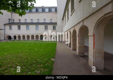 Paris Rue Saint Martin Former Convent Ofs Recollets Maison De L