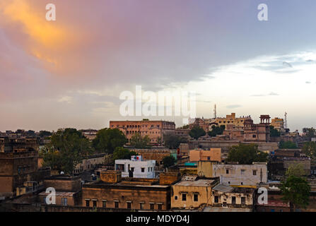 Sunrise over Mandawa town in Shekhawati province, Jhunjhunu District, Rajasthan, India. Stock Photo
