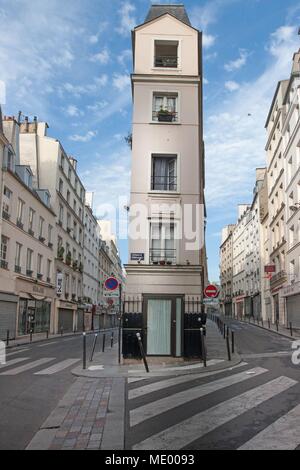 Paris, 2nd arrondissement, 97 rue de clery, angle of a building with the rue beauregard, André Chenier lived here, Stock Photo