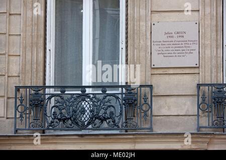 Paris, 16th arrondissement,  16 rue cortambert, building where lived Julien Green, Stock Photo