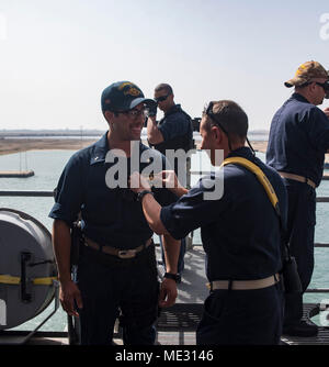 Surface Warfare Officer Insignia Stock Photo - Alamy