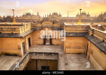 Nahargarh Fort Jaipur Rajasthan - Architecture view of the roof terrace at sunset Stock Photo
