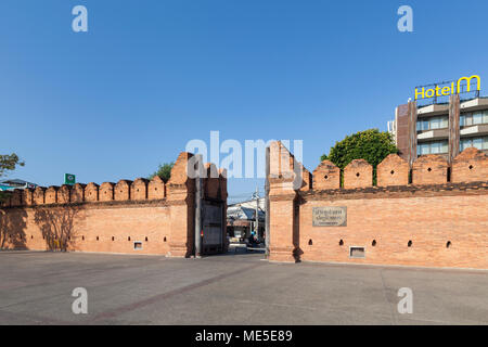 Thapae gate at the moat in the old city, Chiang Mai, Thailand Stock Photo