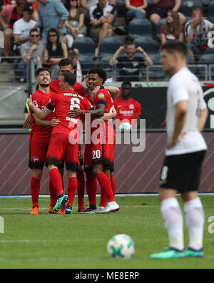 Frankfurt, Germany. 21st Apr, 2018. Players of Hertha BSC celebrate scoring during the German Bundesliga match between Eintracht Frankfurt and Hertha BSC at the Commerzbank-Arena in Frankfurt, Germany, on April 21, 2018. Hertha BSC won 3-0. Credit: Ulrich Hufnagel/Xinhua/Alamy Live News Stock Photo