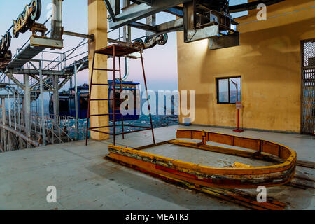 Savitri Mata Temple Ropeway at sunset time in Pushkar, India Stock Photo