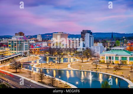 Huntsville, Alabama, USA park and downtown cityscape at twilight Stock ...