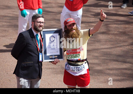 Man Breaks Guinness Record Dressed as Forrest Gump