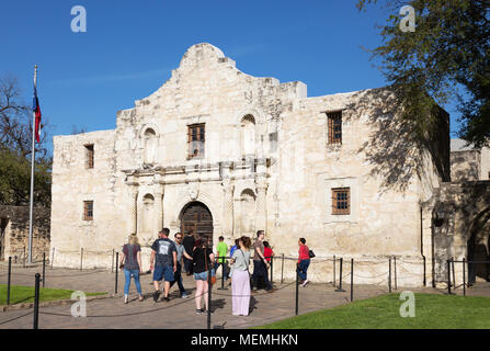 San Antonio Texas the Alamo -  tourists at the Alamo Mission on a sunny spring day in march, The Alamo, San Antonio, Texas USA Stock Photo