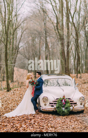 Pin by JoVi Photography on Couples - Sensual ideas | Couple in car, Quirky  couple, Couples