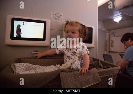 baby bassinet singapore airlines