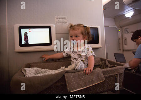 singapore airlines baby bassinet size