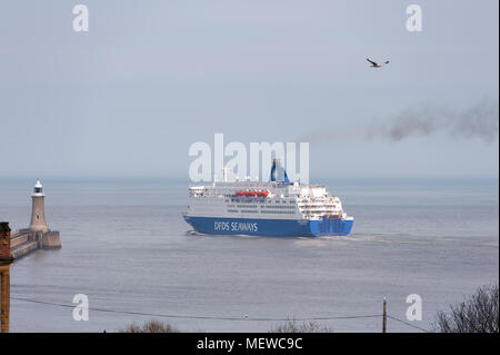 The King Seaways leaves the river Tyne heading into the North Sea as it steams it's way to Amsterdam in Holland. Stock Photo