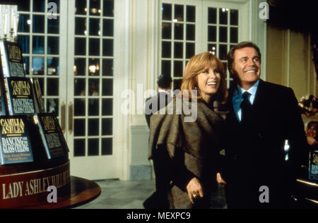 Hart Aber Herzlich - Max' Vermaechtnis aka. Hart To Hart: Two Harts In Three-Quarter Time, USA 1996 Regie: Michael Tuchner, Darsteller: Jennifer Hart (Stafanie Powers), Jonathan Hart (Robert Wagner) Stock Photo