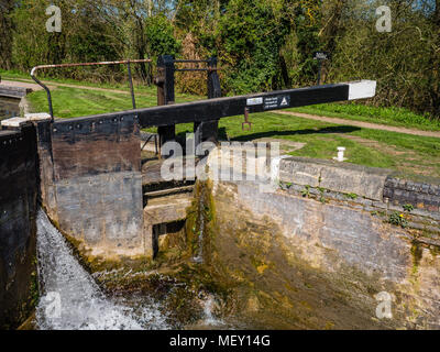 Guyers Lock, River Kennet, Newbury, Berkshire, England, UK, GB. Stock Photo