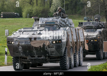 Polish army,12th mechanized infantry division of Szczecin, T 72 soviet ...