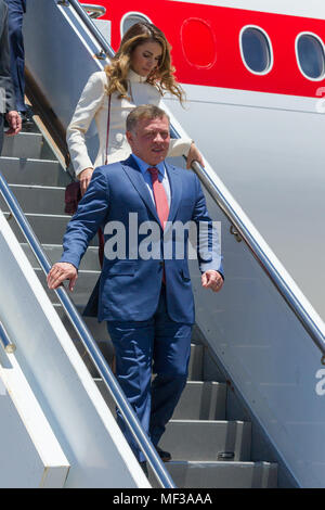 Their Majesties King Abdullah II bin Al-Hussein and Queen Rania Al-Abdullah of the Hashemite Kingdom of Jordan arrive into Sydney Airport as part of their State Visit to Australia in November 2016. Abdullah II bin Al-Hussein (born 30 January 1962) has been King of Jordan since 1999 upon the death of his father, King Hussein of Jordan. King Abdullah II bin Al-Hussein is considered a direct descendant of the Prophet Muhammad through belonging to the ancient Hashemite family. He is also known for promoting peace and interfaith dialogue and is regarded as 'the most influential Muslim in the world' Stock Photo