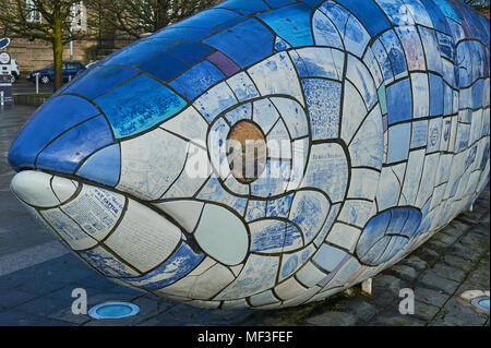 The Big Fish, The Salmon of Knowledge, on Donegall Quay on the banks of the River Lagan in Belfast was designed by John Kindness Stock Photo