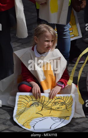 People of Chester watch a retelling of the St George's story on St George's day Stock Photo