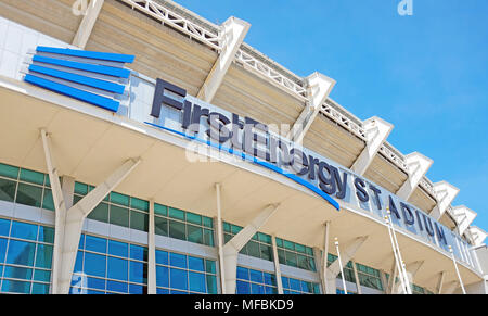 Cleveland browns stadium hi-res stock photography and images - Alamy