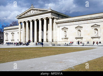 The Glyptothek, a museum in central Munich, Germany, for the Royal collection of classical antiques, architect Leo von Klenze, Greek Revival style Stock Photo