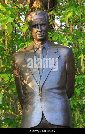 Statue of King Baudouin (1930-1993), fifth King of the Belgians at the Citadelpark in Ghent, Belgium Stock Photo