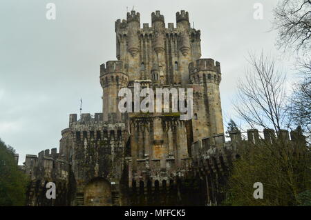 Battlements Of The Back Facade Of The Castle Of Butron, Castle Built In The Middle Ages. Architecture History Travel. March 24, 2018. Butron Castle Ga Stock Photo