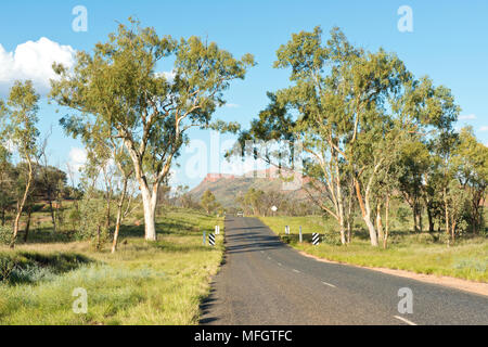 Larapinta Drive. State Highway 6 to the west of Alice Springs. Northern Territory, Australia. Stock Photo