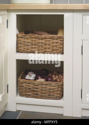 Kitchen storage baskets hi-res stock photography and images - Alamy