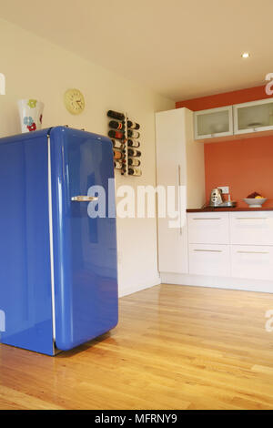 Smeg fridge in kitchen hi-res stock photography and images - Alamy