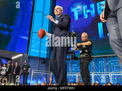 Dallas Cowboys fans on the floor waiting for the start of the 2018 NFL  Draft at AT&T Stadium in Arlington, Texas, on Thursday, April 26, 2018.  (Photo by Max Faulkner/Fort Worth Star-Telegram/TNS/Sipa