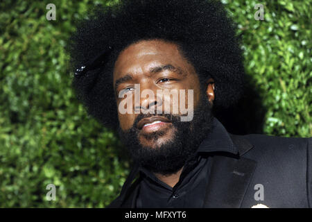 New York City. 23rd Apr, 2018. Questlove attending the 13th Annual Tribeca Film Festival Chanel Dinner at Balthazar on April 23, 2018 in New York City. | Verwendung weltweit Credit: dpa/Alamy Live News Stock Photo