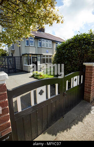 John Lennons childhood home mendips 251 melove avenue  liverpool merseyside england uk Stock Photo