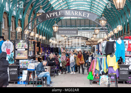 Apple Market in Covent Garden Market, Covent Garden, City of Westminster, London, England, United Kingdom Stock Photo