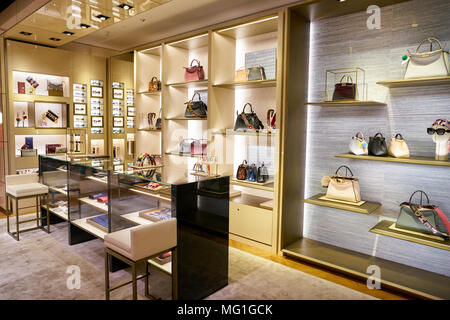 rome fashion shop - Fendi Store Stock Photo - Alamy