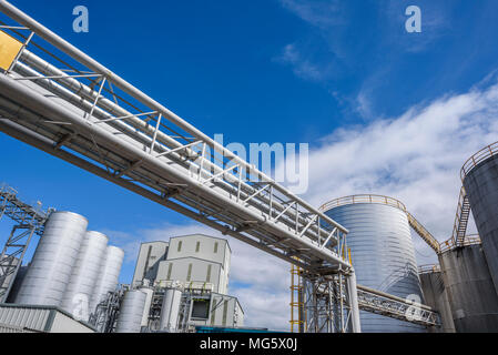 Chemical processing plant Stock Photo: 4881460 - Alamy