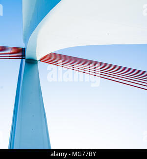 Chongqin, Chongqin, China. 27th Apr, 2018. Chonging, CHINA-27th April 2018: The Qiansimen Bridge across Jialing River in southwest China's Chongqing. Credit: SIPA Asia/ZUMA Wire/Alamy Live News Stock Photo