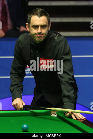 Ronnie O'Sullivan during his match against Ali Carter during day seven of the 2018 Betfred World Championship at The Crucible, Sheffield. Stock Photo