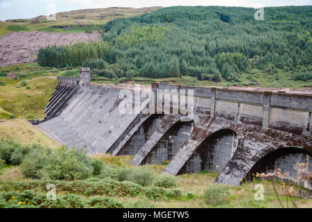 Dam on freshwater Loch Tarsan lake used as impounding reservoir supplying water to the Striven Hydro-Electric Scheme, Argyll and Bute, Scotland, UK Stock Photo