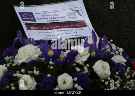 Manchester, UK, 28 April 2018. A wreath of flowers on International Workers Memorial Day, Albert Square, Manchester , 28th April, 2018 (C)Barbara Cook/Alamy Live News Stock Photo