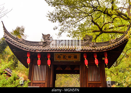 Lingyin Temple (Temple of the Soul's Retreat) complex. One of the largest Buddhist temples in China Stock Photo