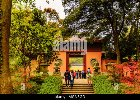 Lingyin Temple (Temple of the Soul's Retreat) complex. One of the largest Buddhist temples in China Stock Photo