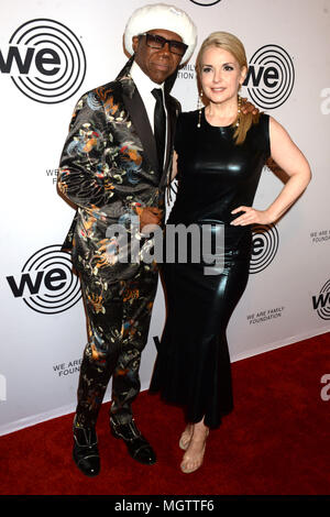 New York, USA. 27th Apr, 2018. Nile Rodgers with wife Nancy Hunt at the We Are Family Foundation Celebration Gala 2018 at the Hammerstein Ballroom. New York, 27.04.2018 | usage worldwide Credit: dpa/Alamy Live News Stock Photo