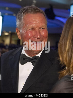 Washington, District of Columbia, USA. 28th Apr, 2018. Governor John Kasich (Republican of Ohio) attends the 2018 White House Correspondents Association Annual Dinner at the Washington Hilton Hotel on Saturday, April 28, 2018.Credit: Ron Sachs/CNP. Credit: Ron Sachs/CNP/ZUMA Wire/Alamy Live News Stock Photo