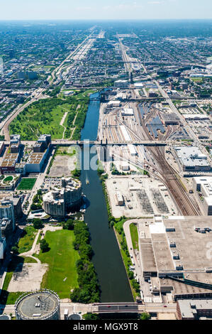 View south along the Southern branch of the Chicago River. Stock Photo