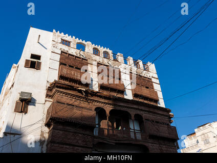 Houses with wooden mashrabia and rowshan in the old quarter, Hijaz Tihamah region, Jeddah, Saudi Arabia Stock Photo