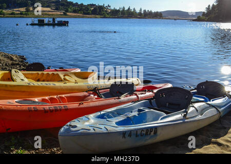 Enjoy the Lake - Mountain town of Julian in San Diego - Peaceful waters, row boat, kayak and paddling. Recreation for the adventure seaker. Stock Photo