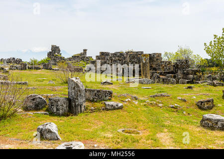 Temple Nymphaeum (3rd century AD), Hierapolis, Pamukkale, Turkey. UNESCO World Heritage Stock Photo