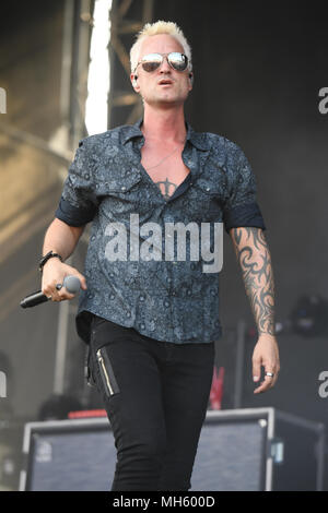 SUNRISE FL - APRIL 29: Jeff Gutt of Stone Temple Pilots performs during Fort Rock at Markham Park on April 29, 2018 in Sunrise, Florida. Credit: mpi04/MediaPunch Stock Photo