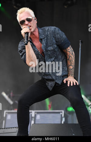 SUNRISE FL - APRIL 29: Jeff Gutt of Stone Temple Pilots performs during Fort Rock at Markham Park on April 29, 2018 in Sunrise, Florida. Credit: mpi04/MediaPunch Stock Photo